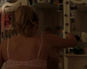 Lili Reinhart naked - Riverdale (2017) (Season1,Episode1)