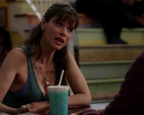Amanda Peet naked - Togetherness_s01e02 (2015) topless scene