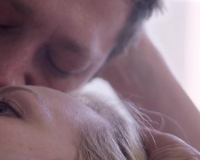 Elisabeth Moss - Tokyo Project (2017) Hot movie scene