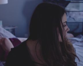 Jeanine Mason, Leslie Stevens - Waffles (2017) Сut nude scene