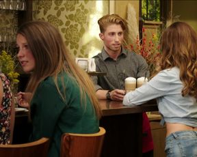 Lisa Tomaschewsky - Verruckt nach Fixi (2016) Sexy film scene