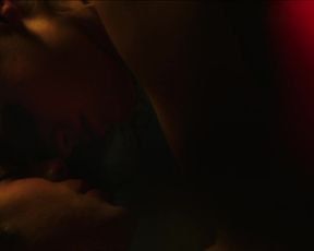 Lisa Tomaschewsky - Verruckt nach Fixi (2016) Sexy film scene