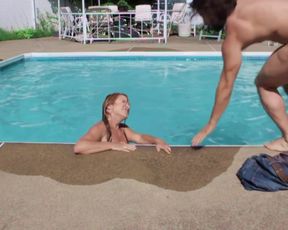 Julie Gelinas - Y Fait Chaud (2017) Naked actress in a hot video