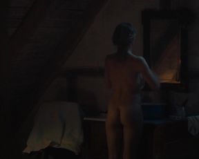 Svenja Jung nude - A Gschicht uber'd Lieb (2019)