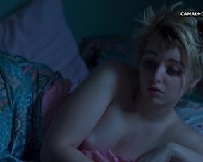 Lou Roy-Lecollinet - Paris and other actresses s01e07 (2017) Sexy film scenes