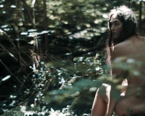 June Lysjo nude - Nu vandrer livet (2016)