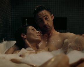 Jasmin Gerat sexy - Der Gutachter - Ein Mord zu viel (2017)