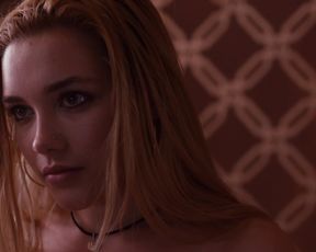 Florence_Pugh__Anna_Friel_-_Marcella_s01e02 (2016)