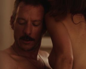 Sandrine Bisson hot - Mutants (2016)