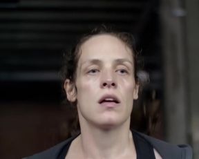 Katharina Lorenz nude - Der Tod und das Madchen - Van Leeuwens dritter Fall (2017)