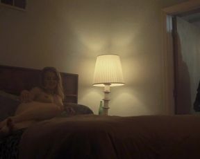 Sarah Minnich sexy - Shot Caller (2017)