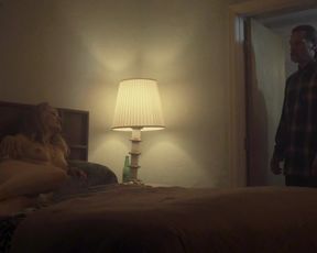 Sarah Minnich sexy - Shot Caller (2017)