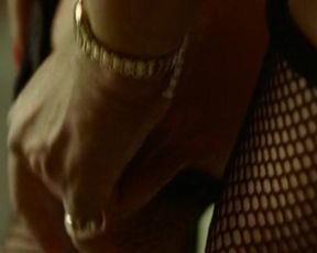 Nancy Orozco nude bush scene - Parque via (2008)