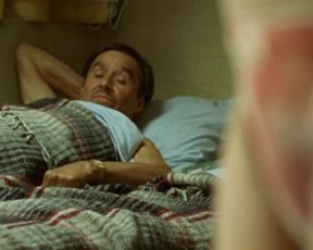 Nancy Orozco nude bush scene - Parque via (2008)