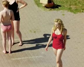 Vica Kerekes, Lili Epply, Manja Kuhl - Die Freibadclique (2017) (2017) sexy &hot movie scenes