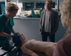 Odine Johne naked - Erzgebirgskrimi Todlicher Akkord (2020)