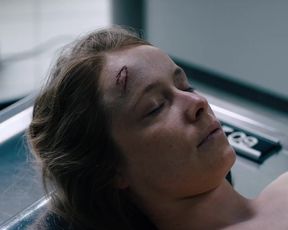 Odine Johne naked - Erzgebirgskrimi Todlicher Akkord (2020)