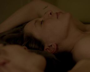 Anne Steffens, Friedelise Stutte - Feminin Plurielles (2018) Hot nude scene