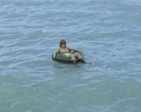 Elisa Heidrich - Animal Politico (2017) sexy nude scene