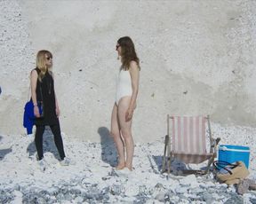 Victoria Carmen Sonne, Emma Sehested Hoeg, Charlotte Munch - Sombra (2017) Censorship videos