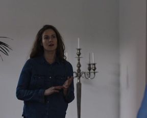 Pihla Viitala - Kuudes Kerta (2017) sexy nude scene