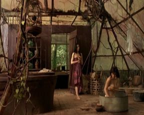 Mylene Jampanoi, Xiaoran Li - Les filles du botaniste (2006)