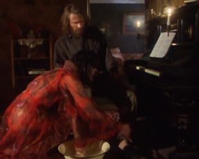 Dinara Drukarova, Ilyana Pavlova, Kyulli Teetamm, Merle Palmiste - Karu suda (2001)