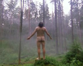 Dinara Drukarova, Ilyana Pavlova, Kyulli Teetamm, Merle Palmiste - Karu suda (2001)