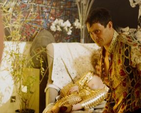 Jule Bowe, Dasniya Sommer, Elisabeth Ehrlich - Affenkonig (2016) Censored naked video