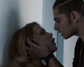 Anna Bachmann, Jamie Bick - Ich gehore ihm (2017) celebrity nude video