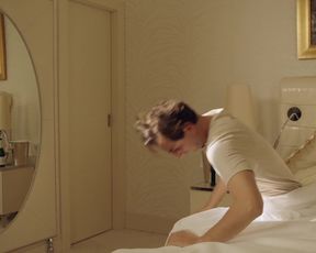 Anna Kaderavkova nude - Stastny novy rok (2019)