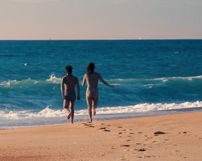 Noee Abita nude - Ava (2017)