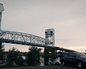 Ellen Hollman car sex scene - Six  (2017)  (Season 1, Episode 3)