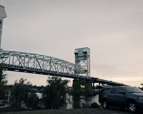 Ellen Hollman car sex scene - Six  (2017)  (Season 1, Episode 3)