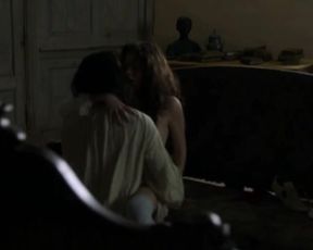 Leilani Lemmet, Cosima Bevernaege - Brulez Moliere! (2018) Naked actress in a hot video