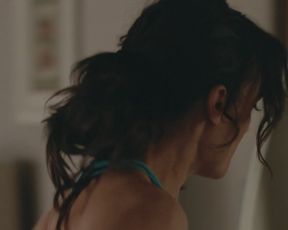 Frankie Shaw - SMILF s01e04 (2017) Naked actress in a movie scene
