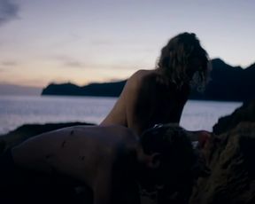 Luise Heyer - Das schonste Paar (2018) celebrity nude video