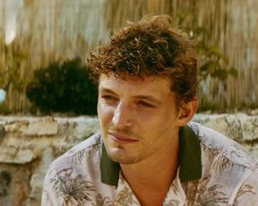 Adele Exarchopoulos naked - Revenir (2019)