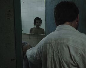 Gabriela Poester sexy - O Corpo (2015)