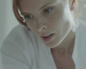 Lucyna Szierok, Violetta Arlak, sexy actress - Miasto skarbow s01e09 (2017) Сut naked video