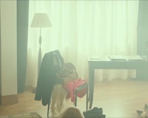 Noelle Schonwald - La mala noche (2019) sexy hot scene