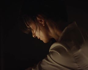 Mia Goth, Juliette Binoche naked - High Life (2018)