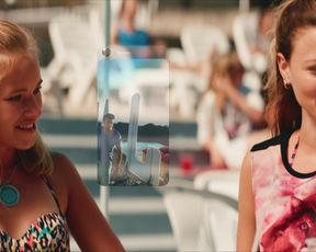 Alexandra Schmidt naked - Die letzte Party deines Lebens (2018)