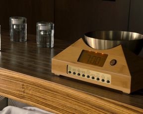 Sara Ryan sexy - Get Shorty (2017) (Season 1, Episode 10)