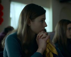 Lola Kirke naked - Lost Girls (2020)