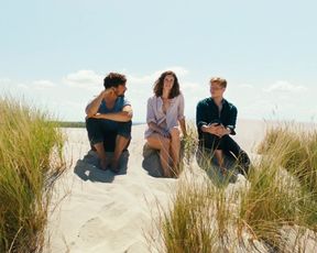 Miriam Stein - 100 Dinge (2018) Censored celebs scenes