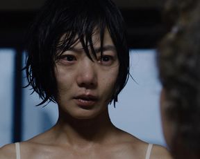 Doona Bae - Sense8 s02e03-04 (2017) Naked actress