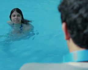 Julia Hernandez nude - El rio (2018)