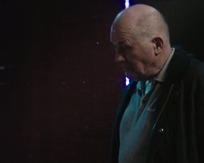 Emilia Schule nude - Professor Wall im Bordell (2019)