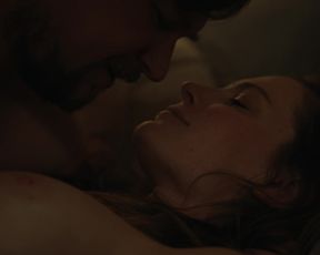 Lindsay Burdge - Easy s02e02 (2017) Сut naked video